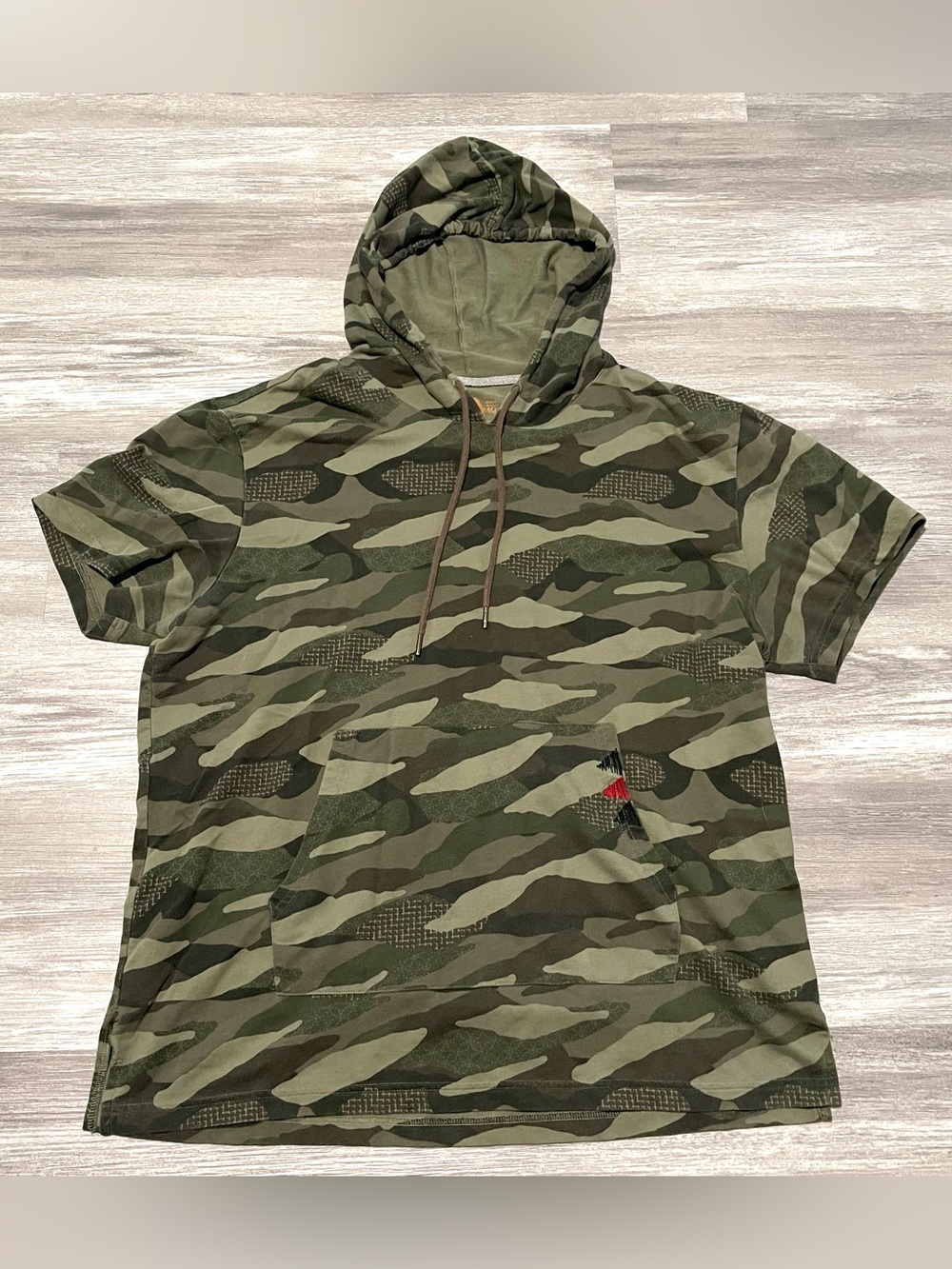American Rag Camo Short Sleeve Hoodie XL Green Camouflage Streetwear Pullover